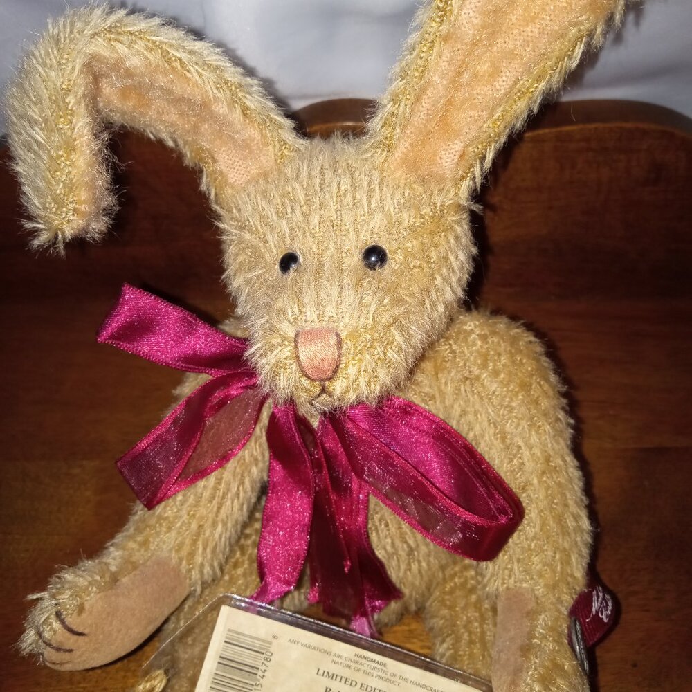 Russ Mohair Bear - Picture 7 of 9